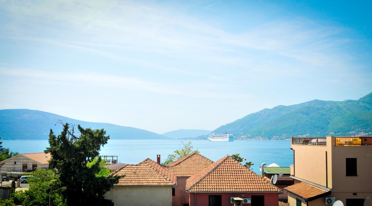 Apartments Pean Tivat Extérieur photo